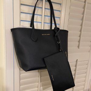 Michael Kors Saige MD Reversible Tote ADMRL/PLBLUE
